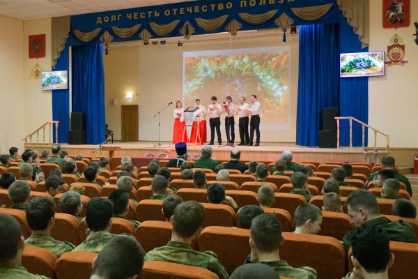 Рождественский концерт хора Князь-Владимирского храма в Московском президентском кадетском училище  имени М.А. Шолохова