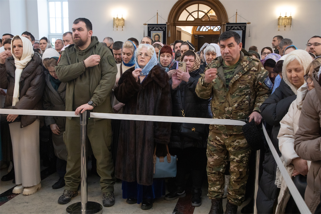 Скрепы под храмовыми сводами