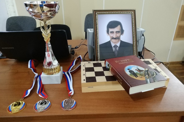 Мемориал первого атамана станицы