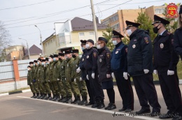 И вброд, и вплавь, и через поле – казаки ОКО Московской области ВКО ЦКВ несут службу в пеших и конных патрулях