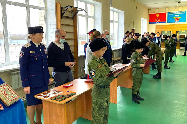 Долг – Отечеству, честь – никому!