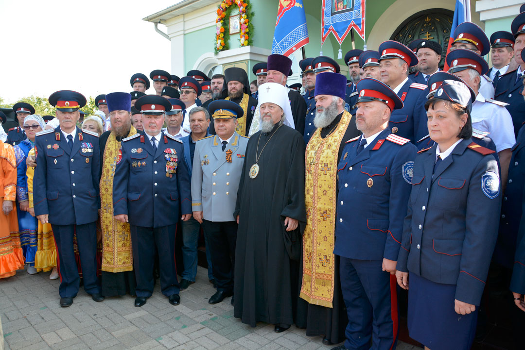 Белгородские казаки обрели своё Знамя и хоругвь