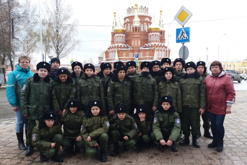 Кадеты – доваторцы побывали в гостях у казаков Волжского казачьего войска Кадеты – доваторцы побывали в гостях у казаков Волжского казачьего войска