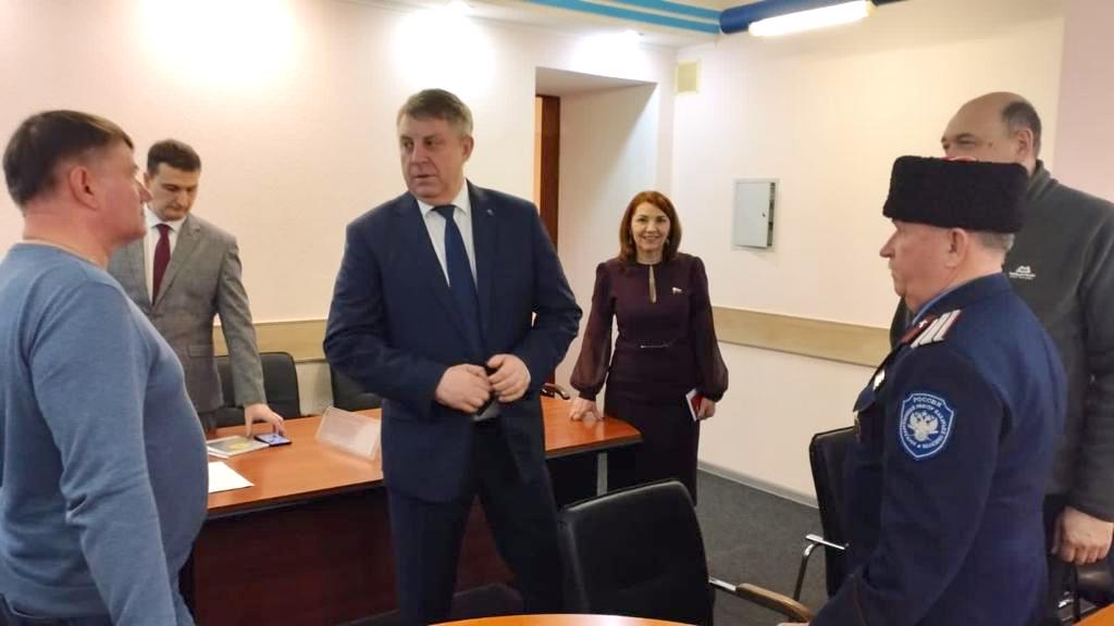 Обезопасить передний край Отчизны