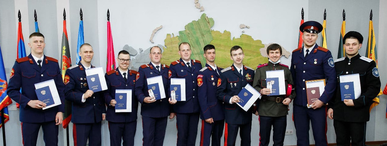 В стремлениях к новым рубежам науки В стремлениях к новым рубежам науки