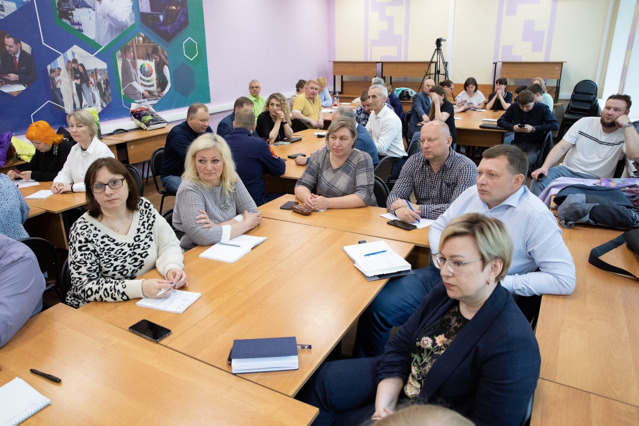 Муниципальным служащим для работы по реализации государственной политики в отношении российского казачества нужны профессиональные знания, навыки и умения