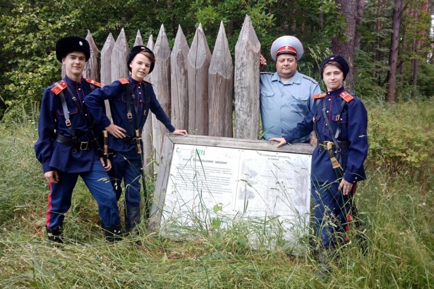 Калужские казаки побывали на территории «Большой Засечной черты» Калужские казаки побывали на территории «Большой Засечной черты»