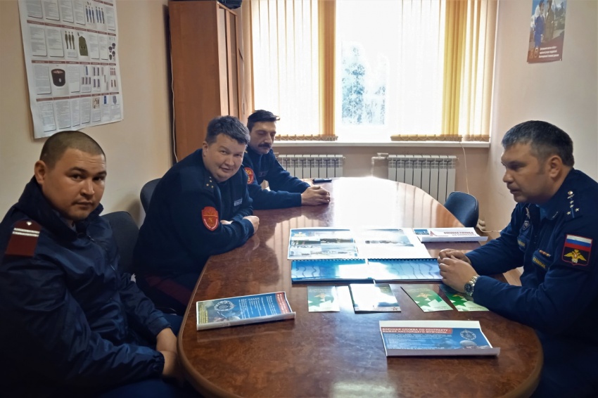 Служба по контракту-казаки знакомятся с условиями Служба по контракту-казаки знакомятся с условиями