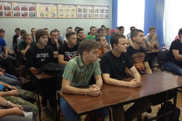 Калужские казаки работают с призывниками