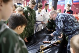 Казачата Тамбовского ОКО ВКО ЦКВ провели день в армии