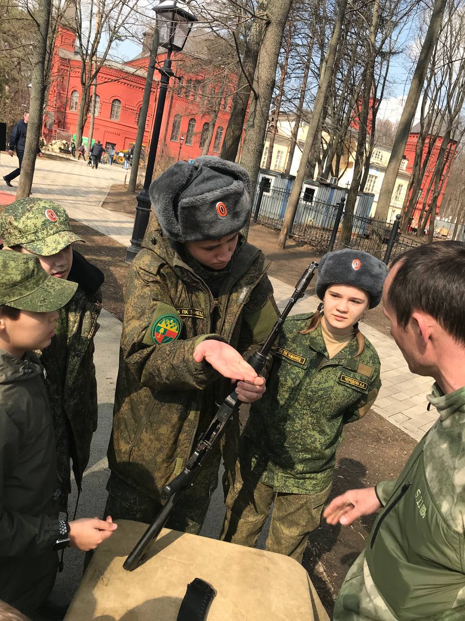Внимание юному поколению