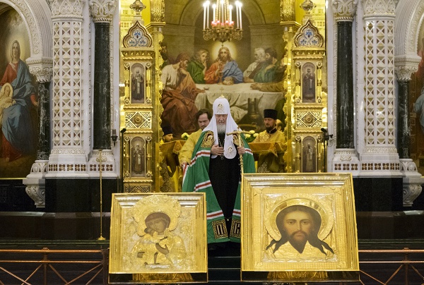 Безопасность во время службы Святейшего Патриарха Московского и всея Руси Кирилла обеспечивали казаки