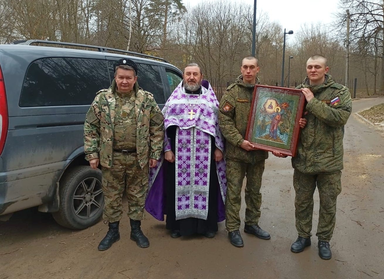 С иконой - к казакам-добровольцам и военнослужащим СВО