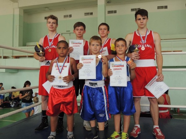 Высоты спорта вновь покорились калужским казачатам!