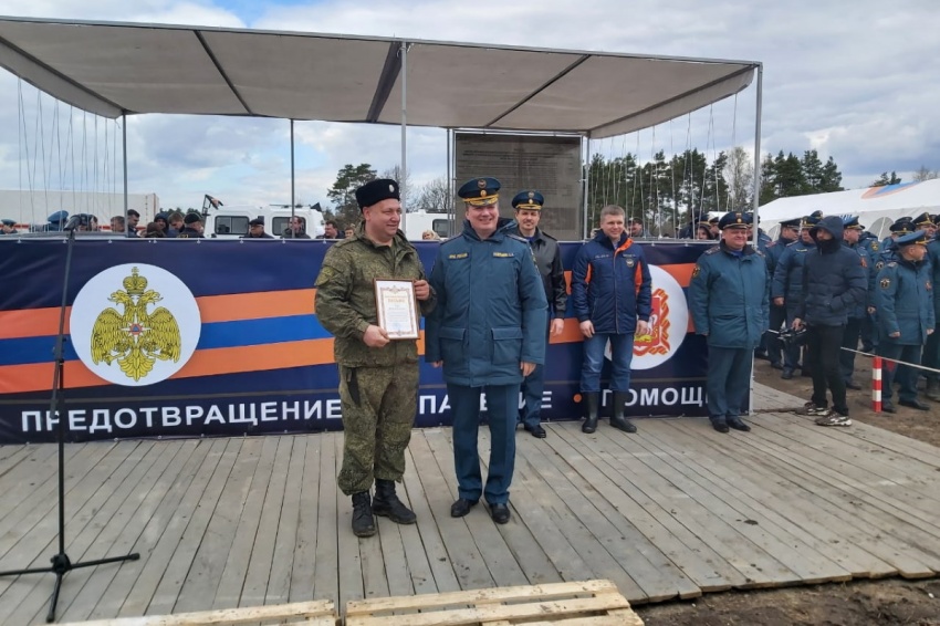 Казаки приняли участие в тактико-специальных учениях по тушению лесных пожаров Казаки приняли участие в тактико-специальных учениях по тушению лесных пожаров