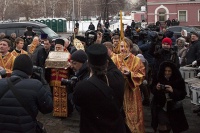 Войсковой священник Центрального казачьего войска иерей Марк Кравченко совершил молебное пение с акафистом великомученику Димитрию Солунскому перед его святой Десницей