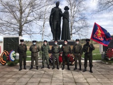 Казаки Центрального казачьего войска отдали дань памяти павшим воинам