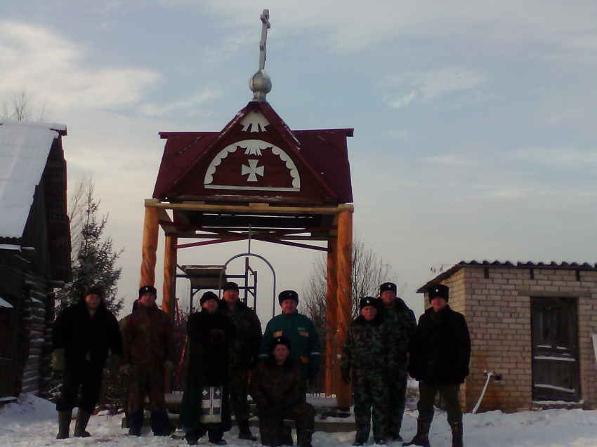 Бологовские казаки восстановили колокольню в д. Долгое Бологовские казаки восстановили колокольню в д. Долгое