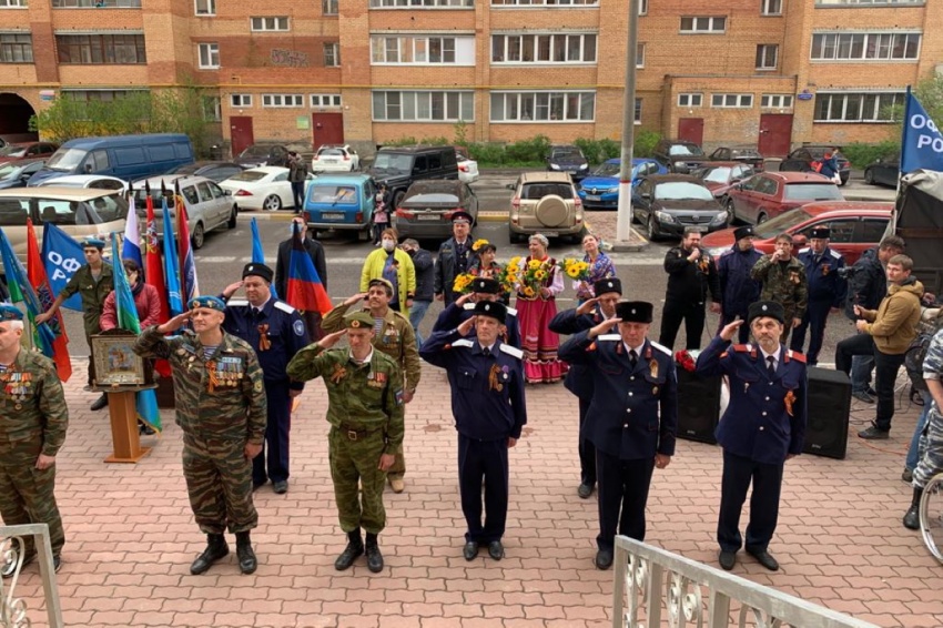 Раменские казаки поздравили ветеранов Раменские казаки поздравили ветеранов