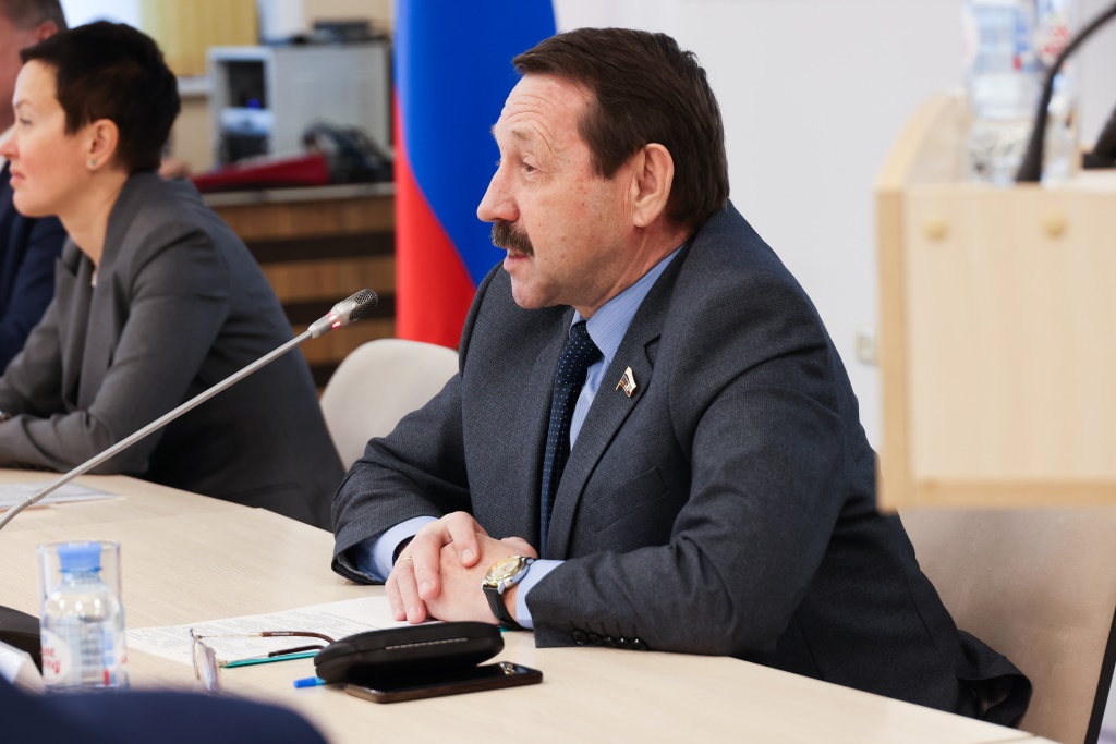 Руководство области - о казачестве