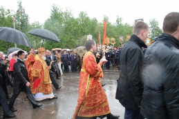 Казаки ВКО ЦКВ в почетном карауле. Визит Святейшего Патриарха Московского и всея Руси в Серпухов. 18.05.15