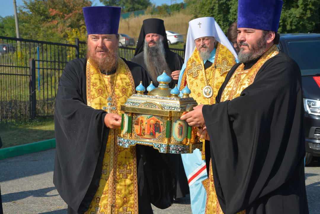 Белгородские казаки обрели своё Знамя и хоругвь
