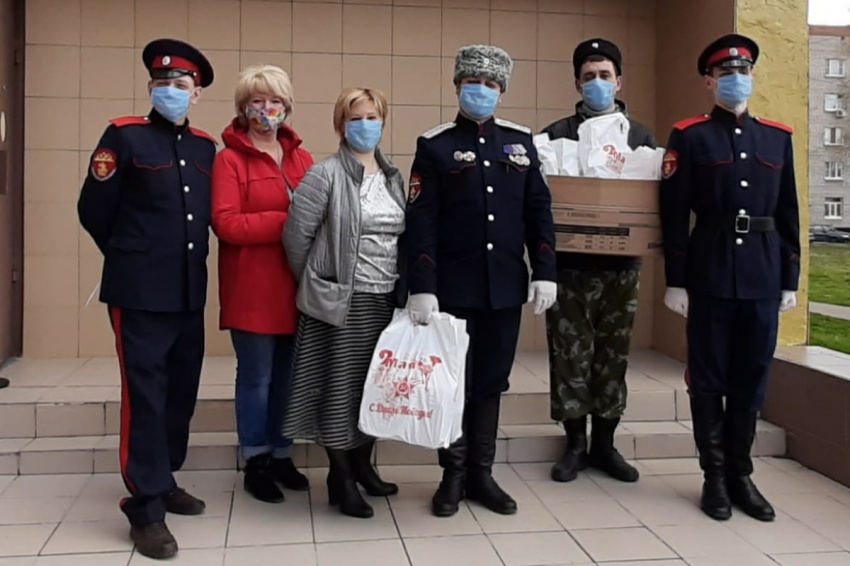 У нас есть возможность – сказать «спасибо» нашим ветеранам за их подвиг, за то, что они подарили всем нам жизнь У нас есть возможность – сказать «спасибо» нашим ветеранам за их подвиг, за то, что они подарили всем нам жизнь
