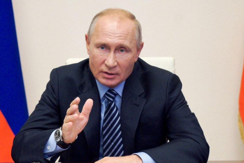 Президент России Владимир Путин согласился с идеей привлечения добровольцев на Украину Президент России Владимир Путин согласился с идеей привлечения добровольцев на Украину
