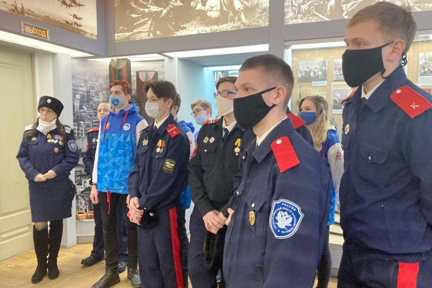 Защищая столицу Защищая столицу
