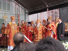 Казаки ВКО ЦКВ в почетном карауле. Визит Святейшего Патриарха Московского и всея Руси в Серпухов. 18.05.15