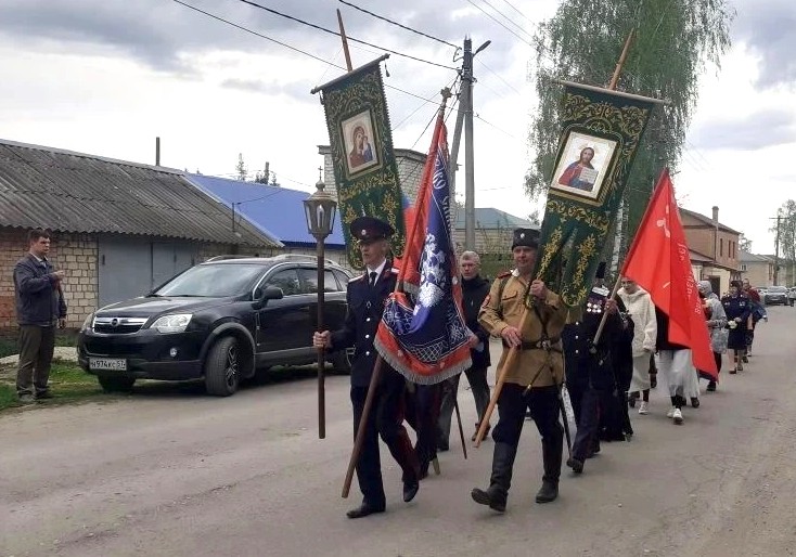 Подвиг и слава бессмертны