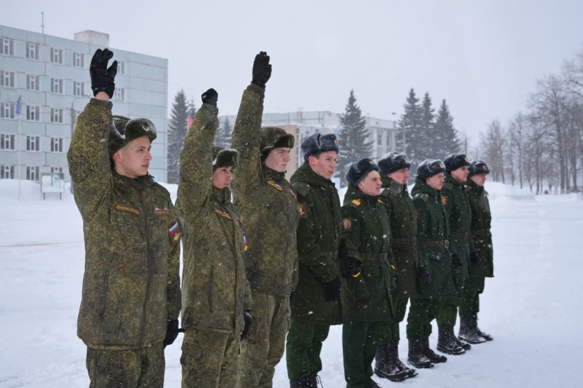 Казаки ВКО ЦКВ поздравили военнослужащих с днем защитника Отечества Казаки ВКО ЦКВ поздравили военнослужащих с днем защитника Отечества