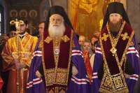 Войсковой священник Центрального казачьего войска иерей Марк Кравченко совершил молебное пение с акафистом великомученику Димитрию Солунскому перед его святой Десницей