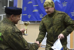 Определяя лучших