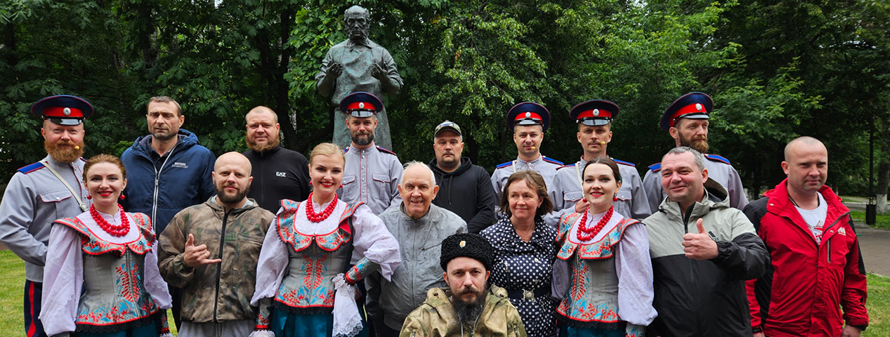 В волнах музыкальных объятий В волнах музыкальных объятий