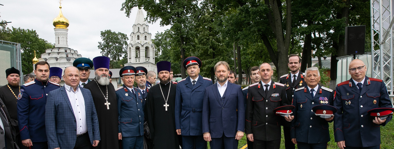 Патриаршее богослужение в Донском монастыре Патриаршее богослужение в Донском монастыре