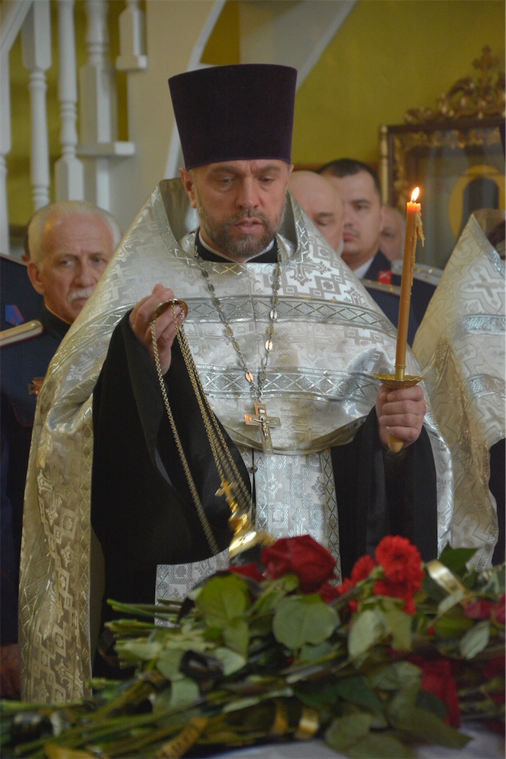 Пусть свет твоих добрых деяний живет в наших сердцах