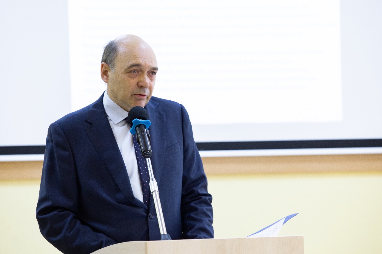 Муниципальным служащим для работы по реализации государственной политики в отношении российского казачества нужны профессиональные знания, навыки и умения