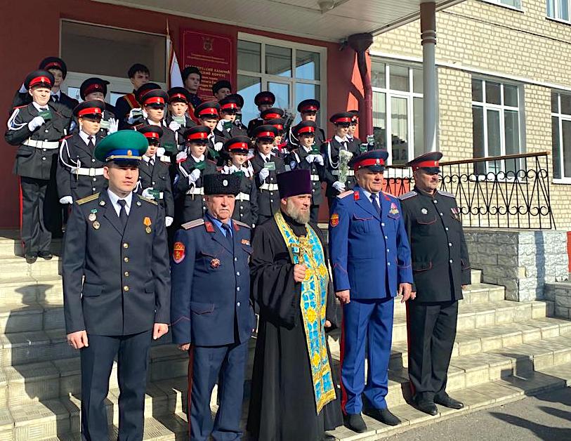 В добрый путь, казачата!