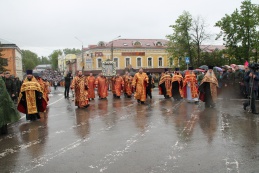 Казаки ВКО ЦКВ в почетном карауле. Визит Святейшего Патриарха Московского и всея Руси в Серпухов. 18.05.15
