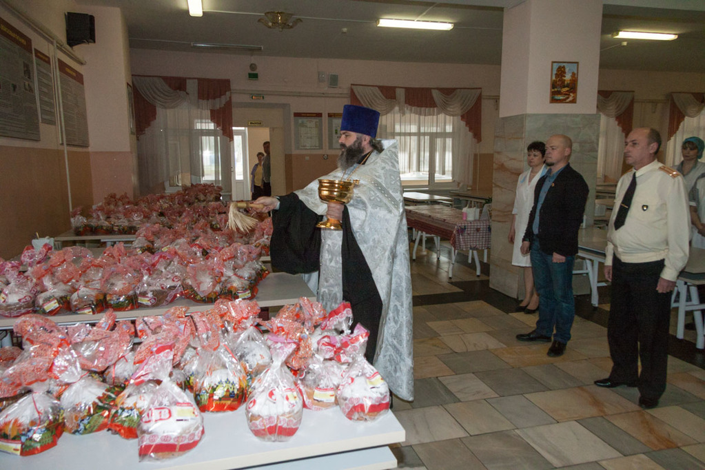 Празднование Воскресения Христова в Московском президентском кадетском училище имени М.А. Шолохова войск национальной гвардии Российской Федерации