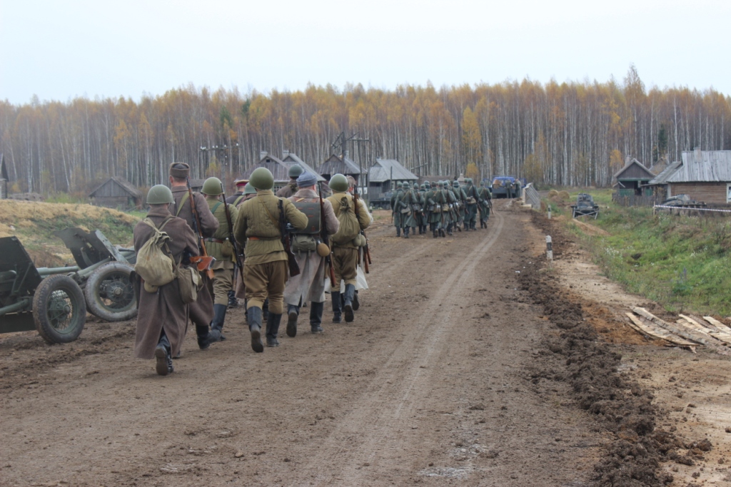 На кинокомплексе «Военфильм-Медынь» прошла военно-историческая реконструкция, посвящённая подвигу Подольских курсантов