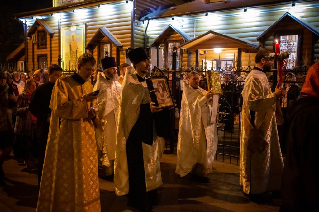Празднование Воскресения Христова на приходе храма св. равноап. кн. Владимира при Московском президентском кадетском училище имени М.А. Шолохова