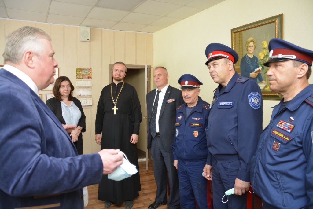 Сегодня учеба, завтра служба по контракту