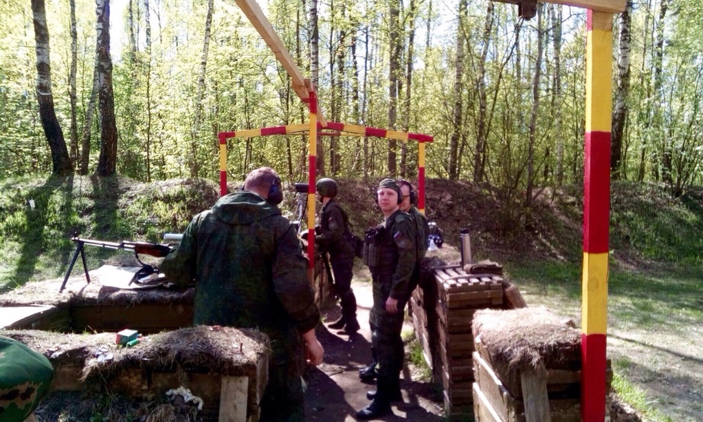 Казаки МОКО провели учебные стрельбы
