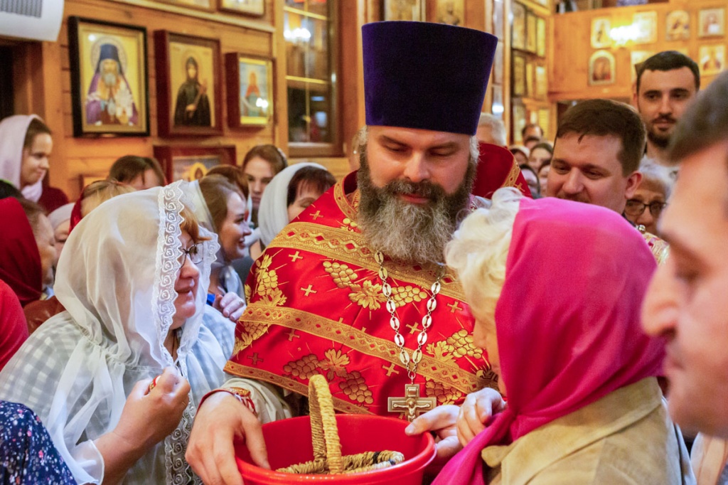 Празднование Воскресения Христова на приходе храма св. равноап. кн. Владимира при Московском президентском кадетском училище имени М.А. Шолохова