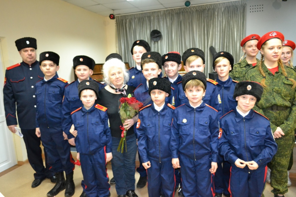 "Слава и тебе, великий город, сливший воедино фронт и тыл"