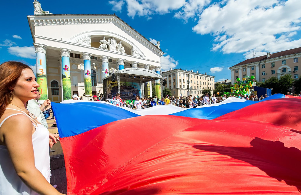 Полномочный представитель Президента РФ в Центральном федеральном округе Александр Беглов поздравил калужан с Днем города