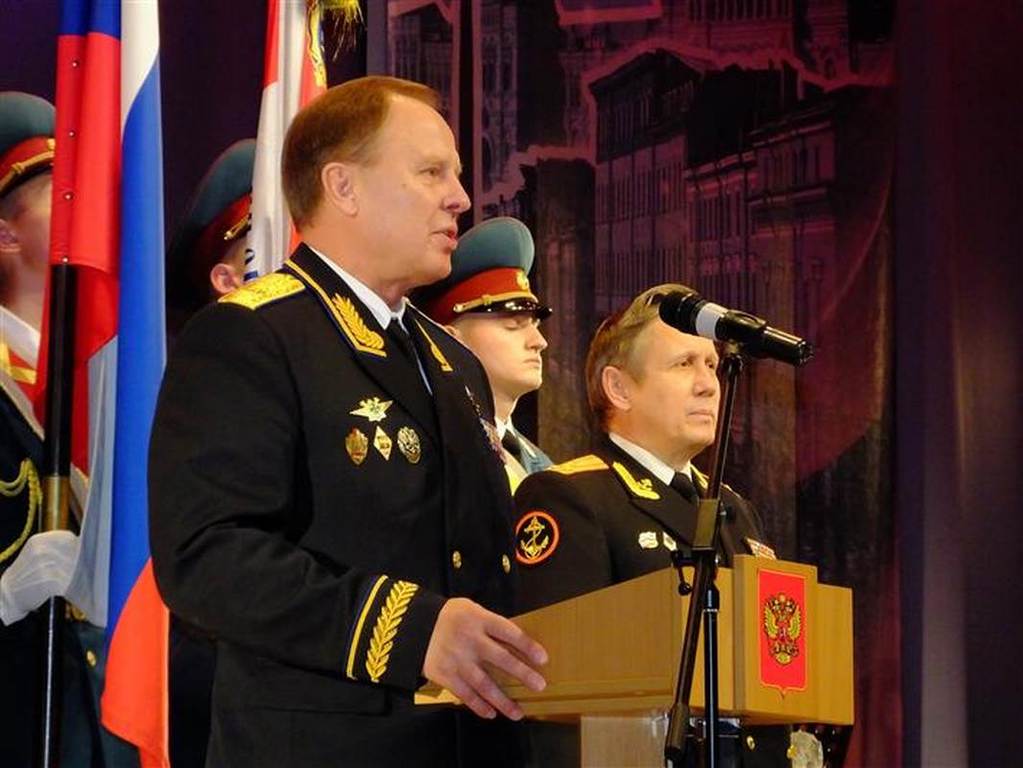 Войсковой священник ЦКВ, настоятель храма св. равноап. кн. Владимира при МПКУ им. М.А. Шолохова иерей Марк Кравченко принял участие торжествах по случаю 15-й годовщины со дня образования МПКУ имени М.А. Шолохова войск национальной гвардии РФ