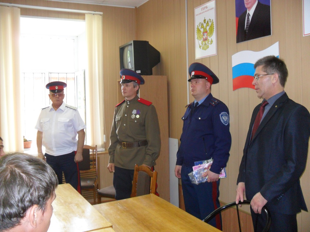 В Егорьевске казаки ВКО ЦКВ встретились с призывниками